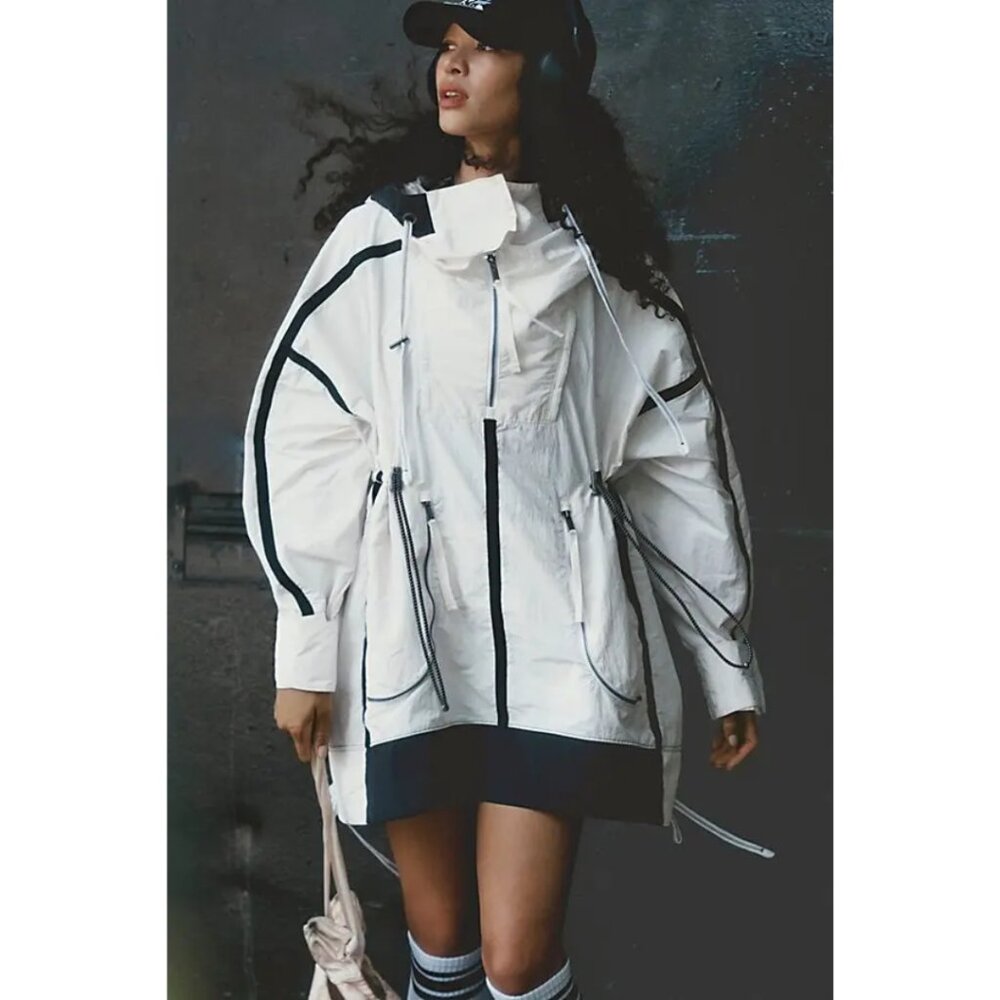 FP Movement Peace Out Backpack Parachute Parka in Ivory Combo NWT Size M/L Rain